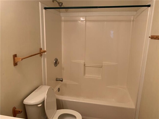 Foto del edificio - 1551 Swan Valley Ct