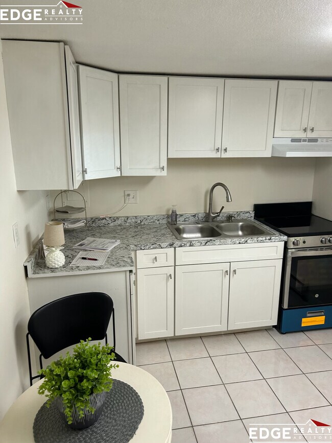 Building Photo - 365 Faneuil St