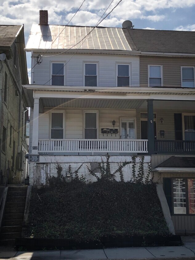 212 W Broadway Unit 1, Red Lion, PA 17356 Apartments in Red Lion, PA