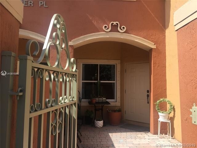 Foto del edificio - 2205 Clipper Pl