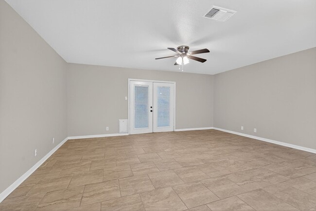 Building Photo - 9930 Trendwood