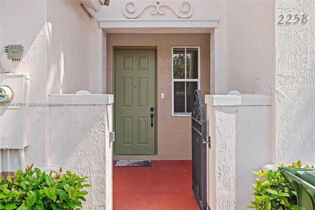 Building Photo - 2258 NE 42nd Ave