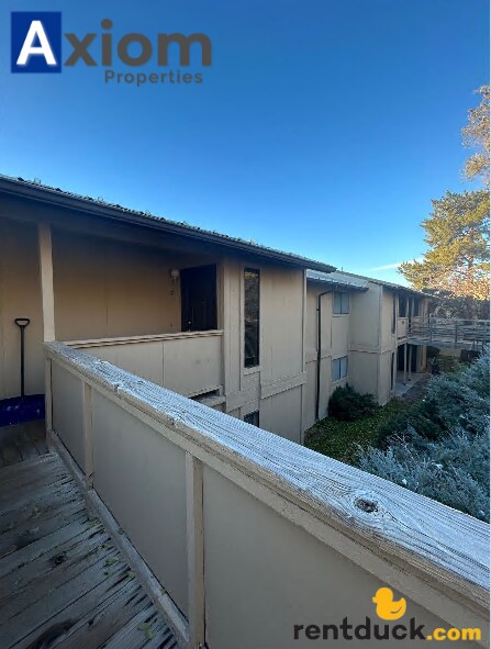 Foto del edificio - 2128 Marigold St