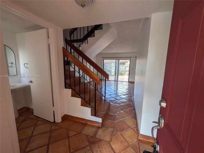 Foto del edificio - 3811 SW 82nd Ave