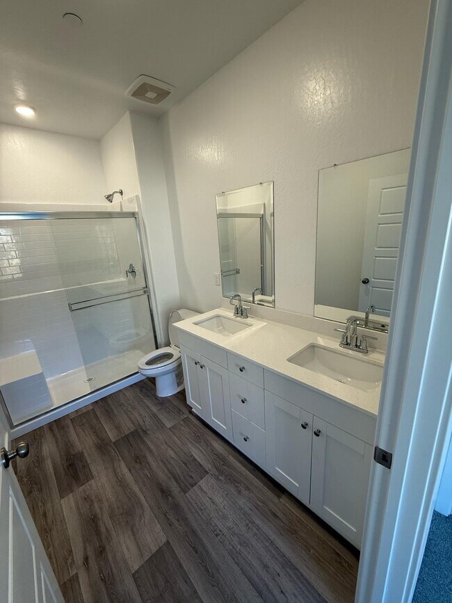 Foto del edificio - 6102 E Giavanna Ave