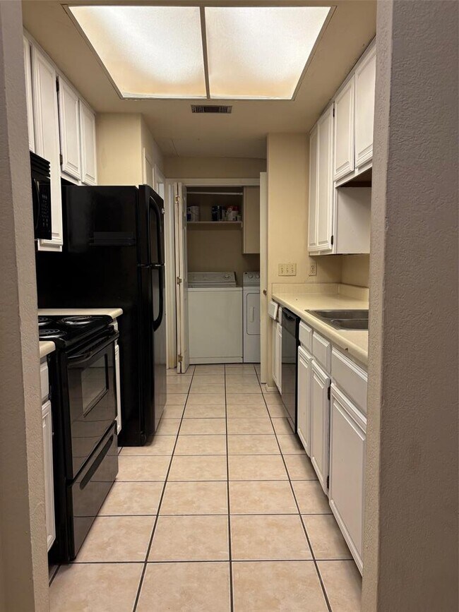 Foto del edificio - 806 W 24th St