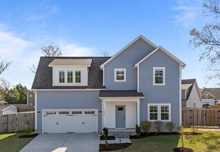 Building Photo - 201 Broadleaf Dr
