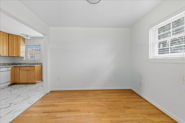 Foto del edificio - 3 bedroom house in Henrico County