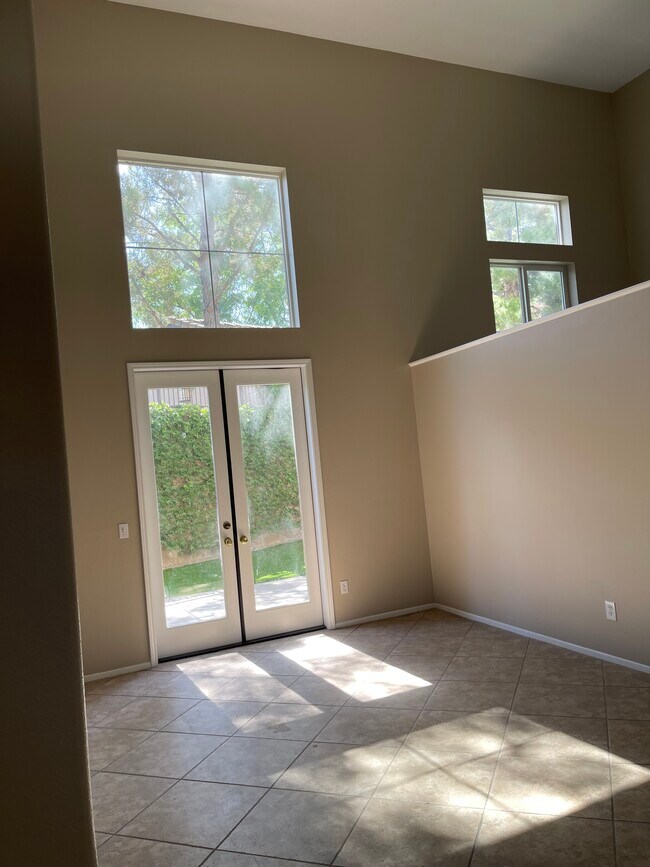 Foto del edificio - 33690 Willow Haven Ln