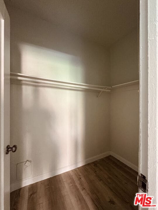 Building Photo - 920 S Hobart Blvd