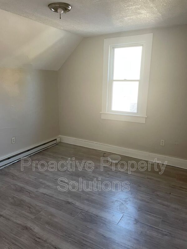 Foto del edificio - 1316-1318 Eynon St