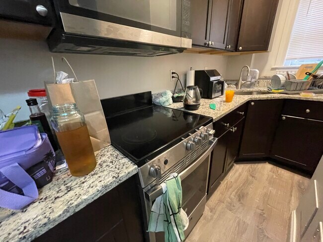 Foto del edificio - 63 Burbank St