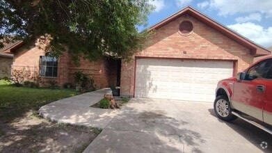 Building Photo - 4834 Las Palomas St