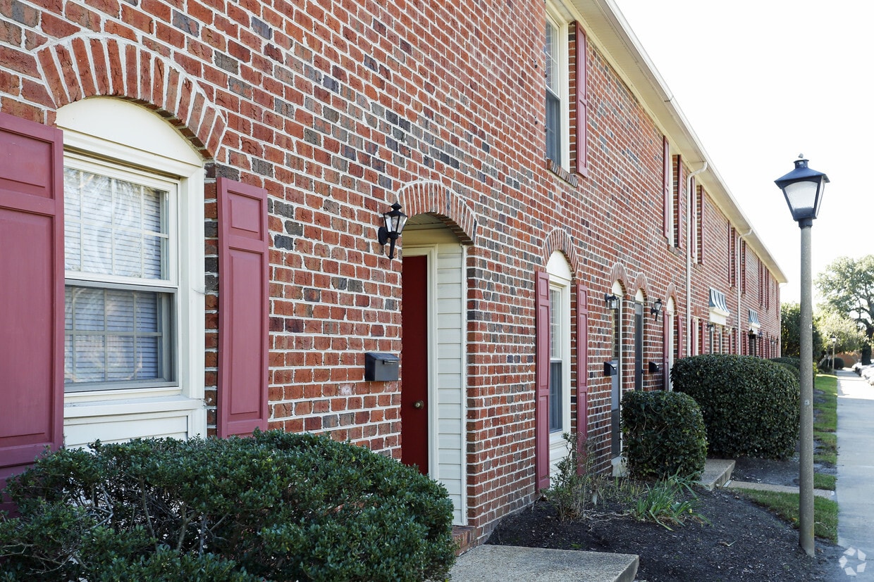 Welcome Home! - Cove Harbor Townhomes