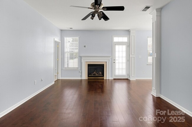 Building Photo - 6828 Ayrshire Glen Pl
