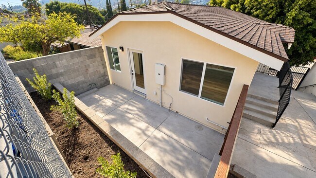 Foto del edificio - 4380 Huntington Dr S
