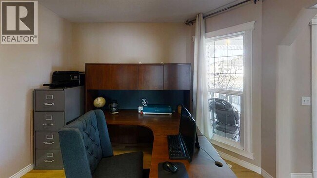 Photo du bâtiment - 9301 Lakeland Dr