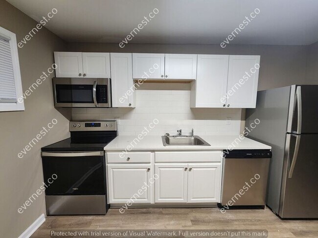 Foto del edificio - 4369 Springwood Ter