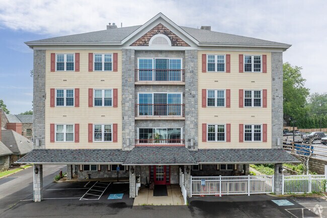 Building Photo - Church View Apartments
