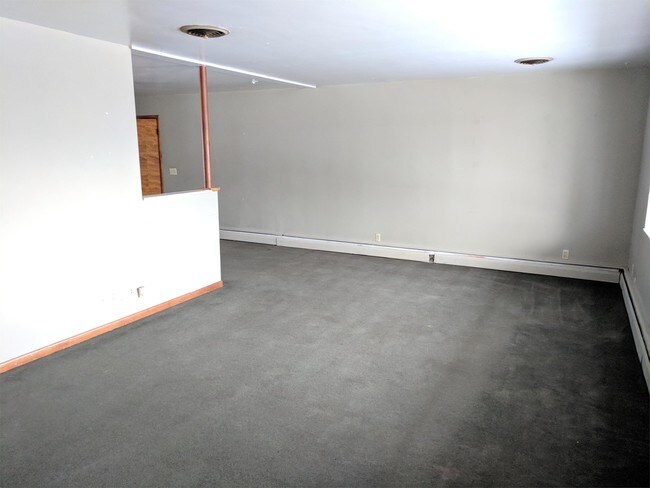 Building Photo - 100 S Calvert St