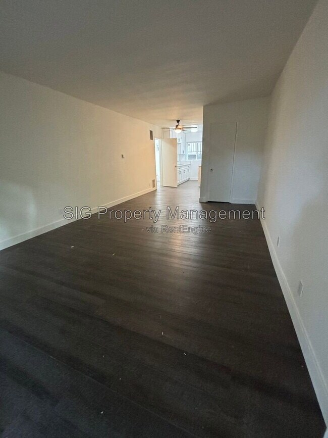 Foto del edificio - 10212 Tujunga Canyon Blvd