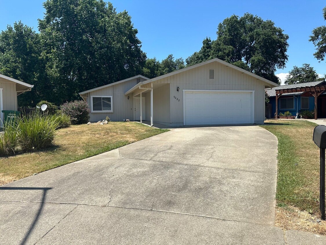 Foto principal - Well maintained home in desirable neighbor...