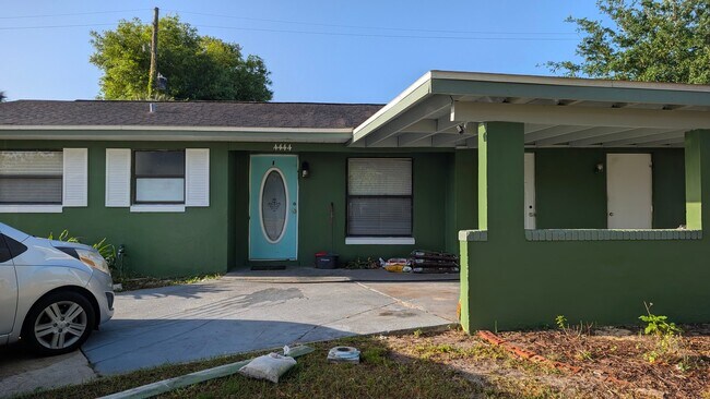 Building Photo - 4444 Weldon Pl