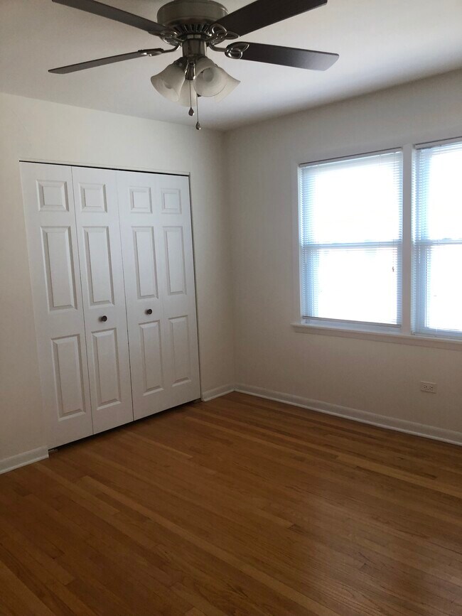 Foto del edificio - 7610 Crawford Ave