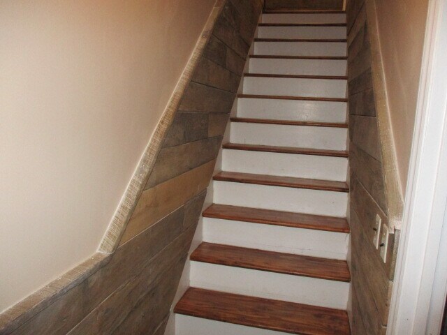 Building Photo - 116 Shagbark rd