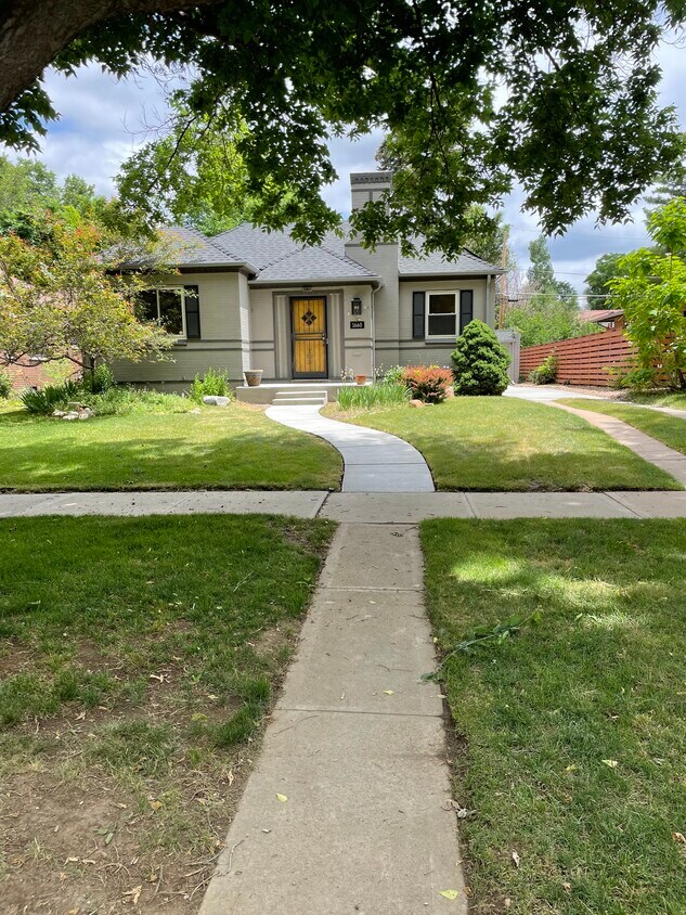 Front of House - 1660 Oneida St
