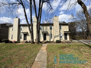 Building Photo - 9006 Mahogany Row SE