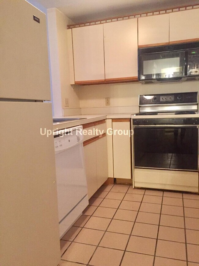 Foto del edificio - 71-73 Washington St. Unit 204J