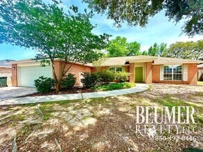 Building Photo - 1063 Oak View Dr