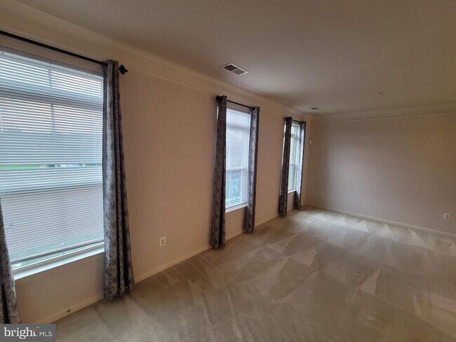 Foto del edificio - 434 Parkview Ave