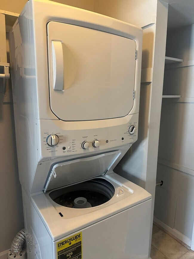 Foto del edificio - Move-In Ready 2BR/1BA Condo in Cardinal Forest