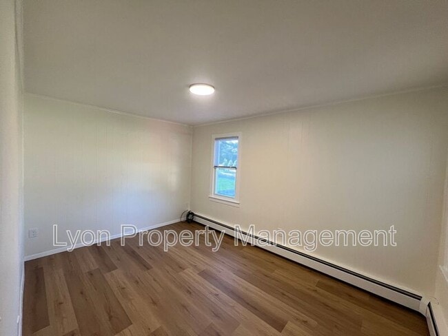 Building Photo - 71 Taftville-Occum Rd