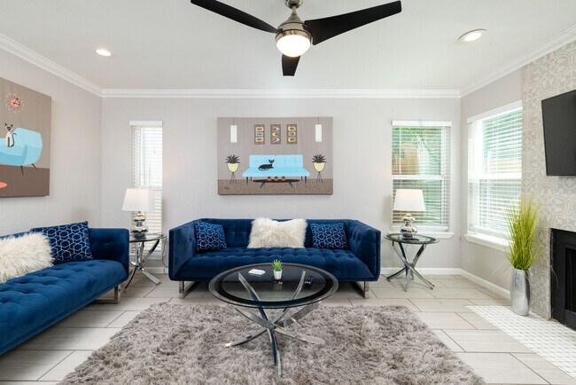 Foto del edificio - 2213 Park Hill Dr