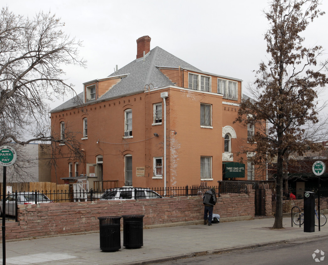Primary Photo - Three Oaks Apartments