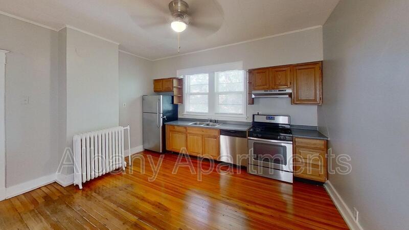 Foto principal - 418 Delaware Ave