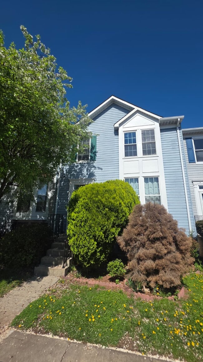 Building Photo - 9274 Caladium Dr