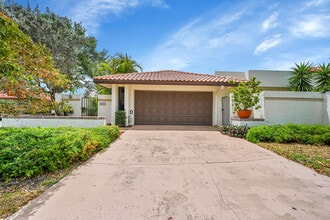 Building Photo - 6820 Allegre Ct