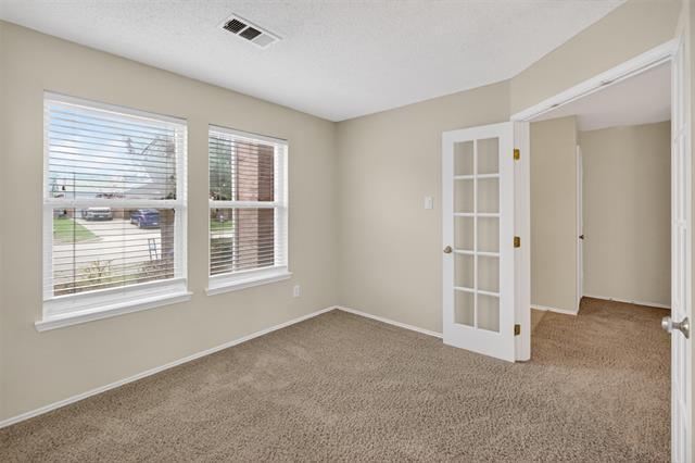 Foto del edificio - 4022 Cedar Elm Ln