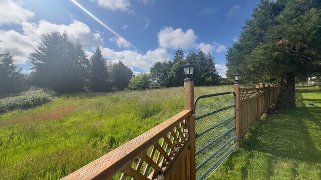 Foto del edificio - 35144 Reith Larson Ln