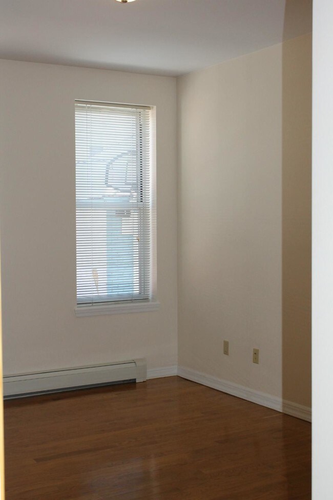 Foto del edificio - 2518 35th St