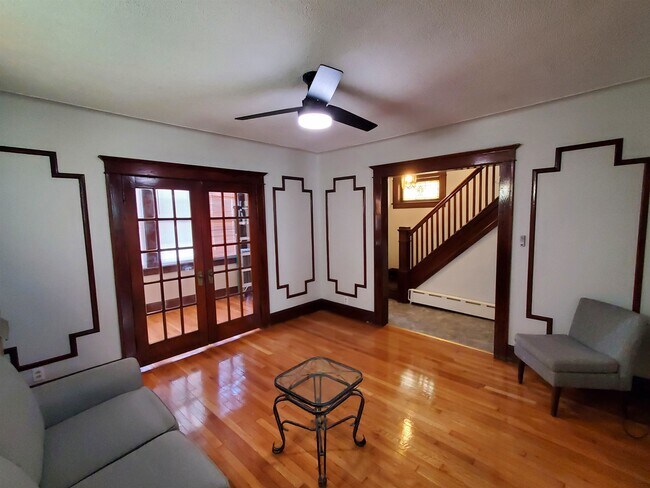 Foto del edificio - 7606 Smith Ave