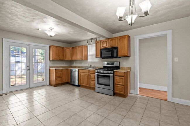 Foto del edificio - Charming 3-Bedroom Home for Rent in Norfolk!