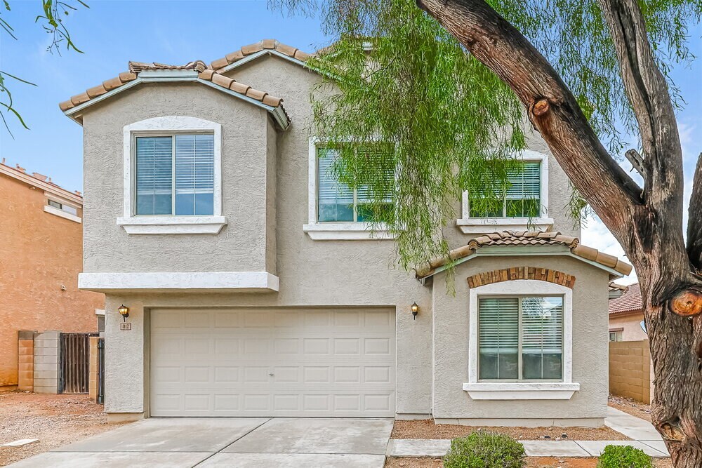 Foto principal - 1112 W Vineyard Plains Dr