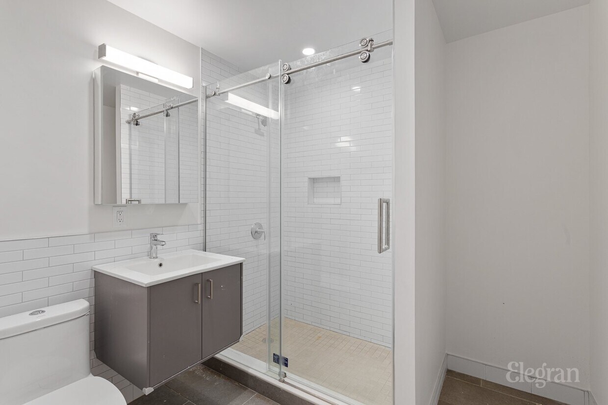 Foto del edificio - 309 E 119th St