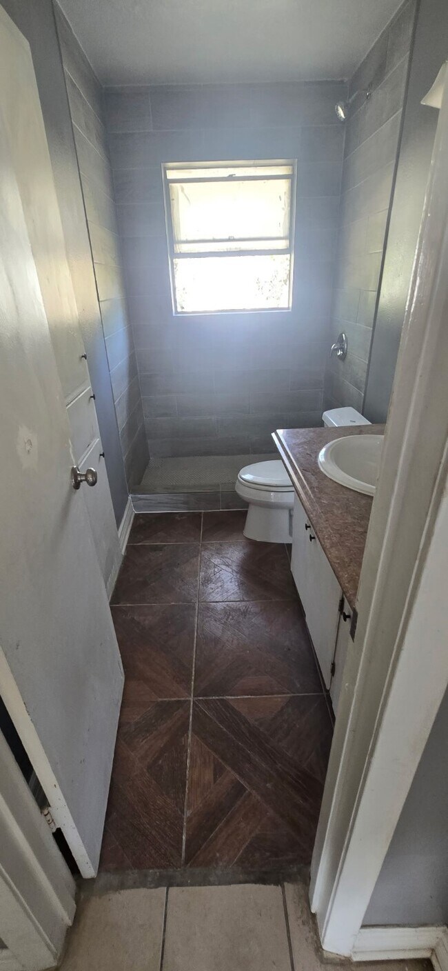 Foto del edificio - 2415 Southmore Blvd