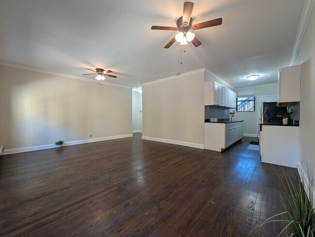 Foto del edificio - 732 W Roscoe St